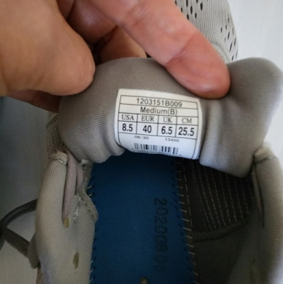 Brooks Ariel ‘20 Women’s 8.5M Running Grey Gray Purple Shoes - Picture 11 of 11